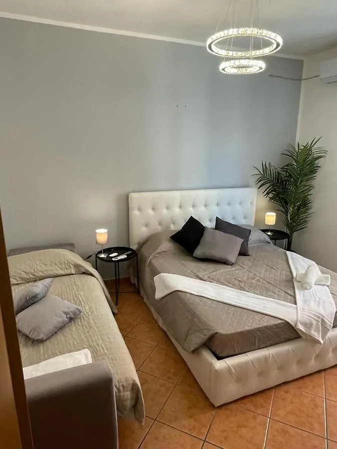 Destiny Home 2 Verona - Piazza Isolo 0*,  イタリア