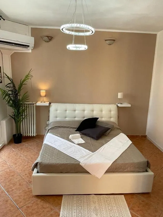 Destiny Home 2 Verona - Piazza Isolo Italy